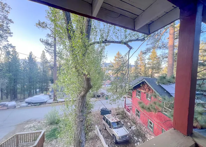 Ith Big Bear Lake Hostel & Lodge