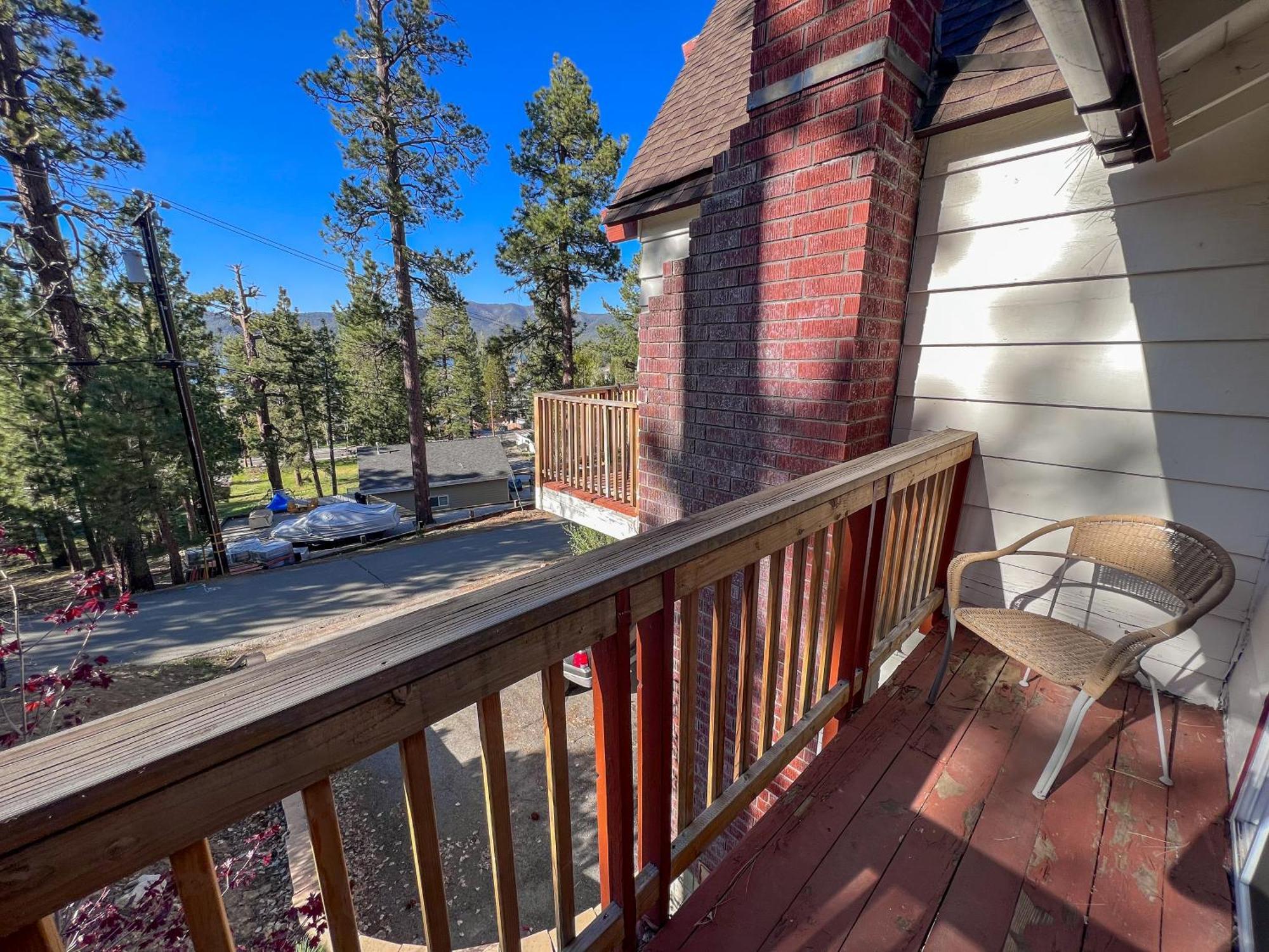 Hostel Ith Big Bear & *