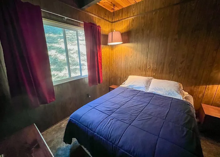 Ith Big Bear Lake Hostel & Lodge