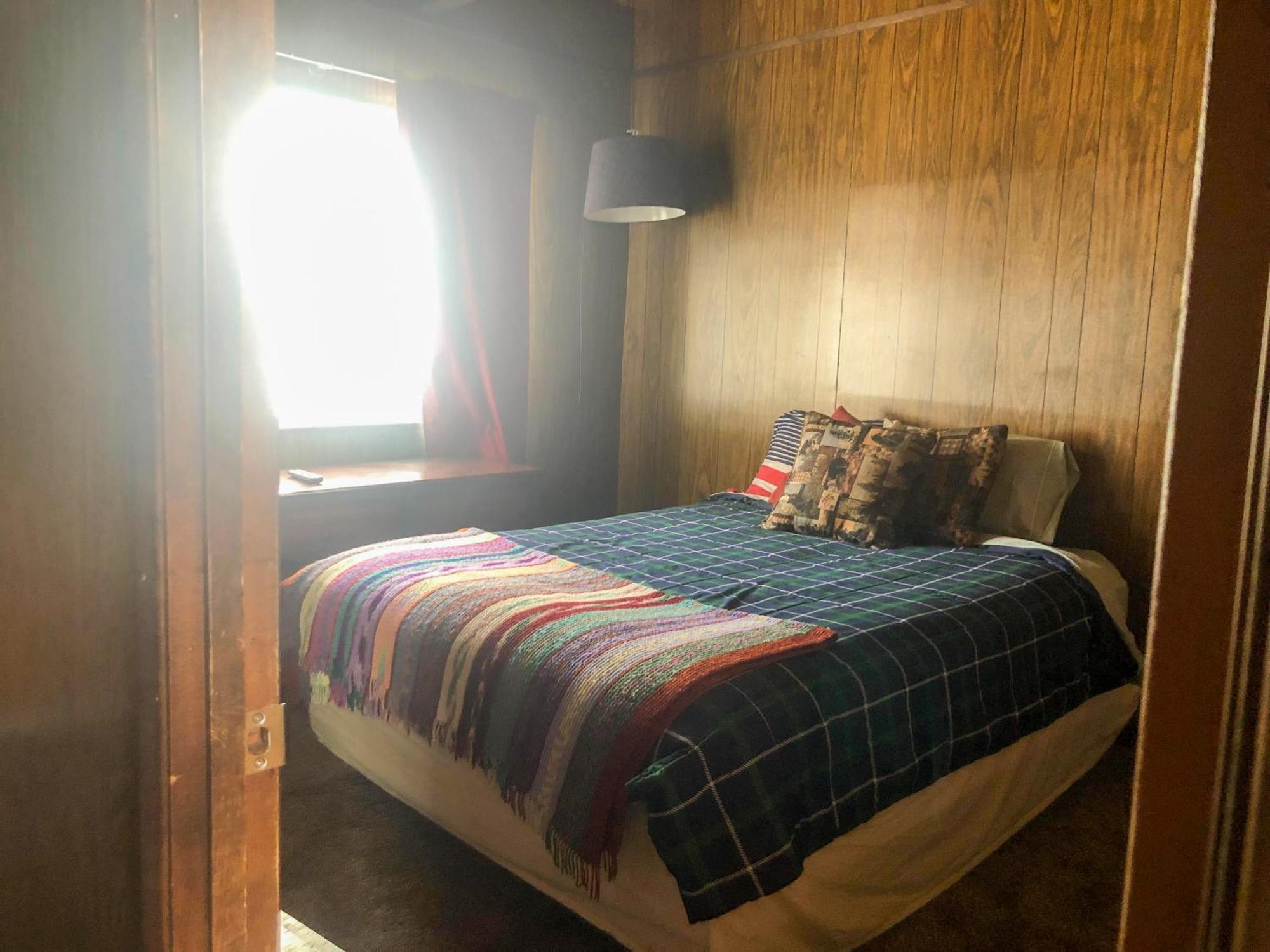 Hostal Ith Big Bear & *
