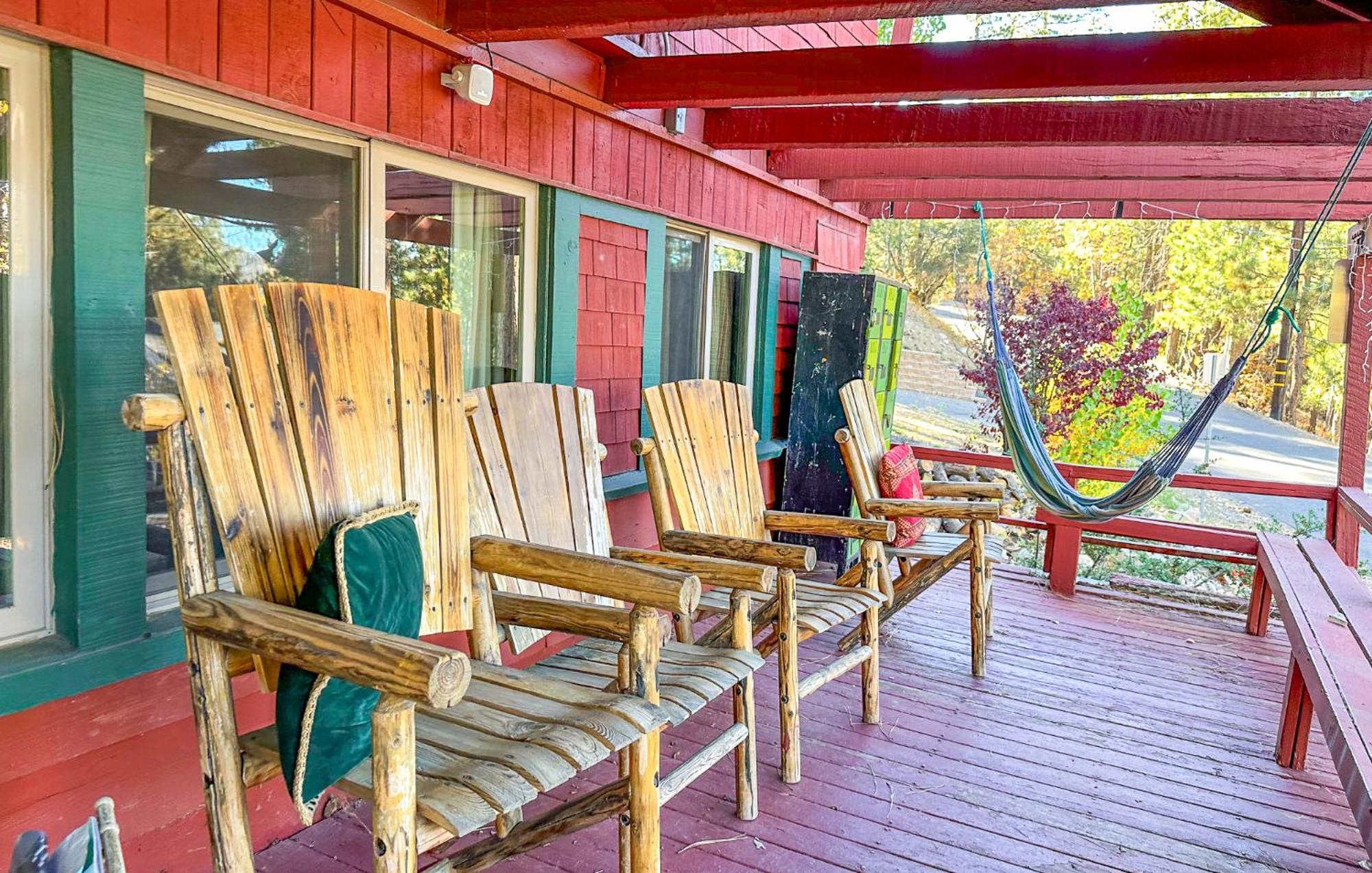 Ith Big Bear & Hostal Big Bear Lake