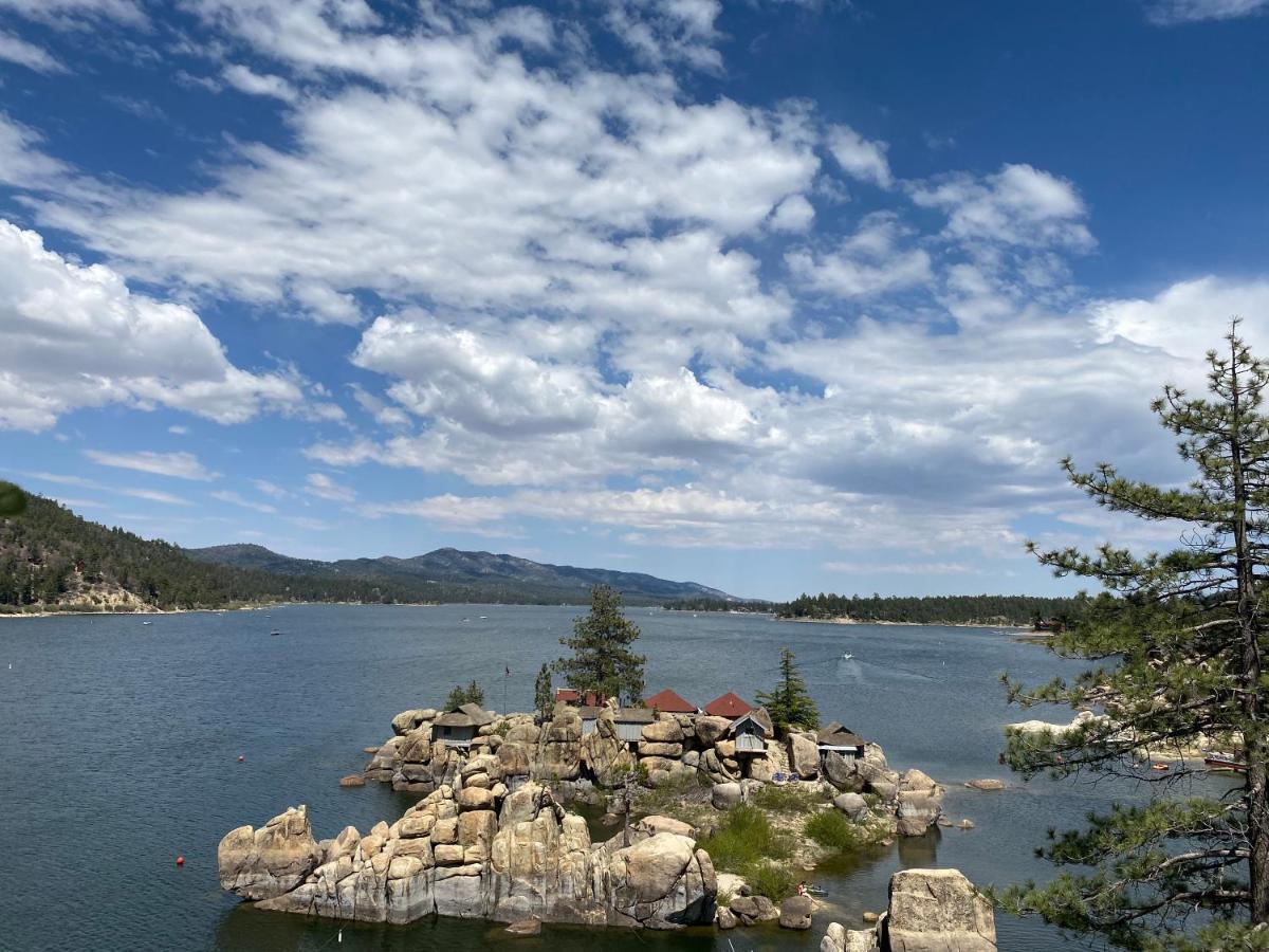 Ith Big Bear & * Big Bear Lake